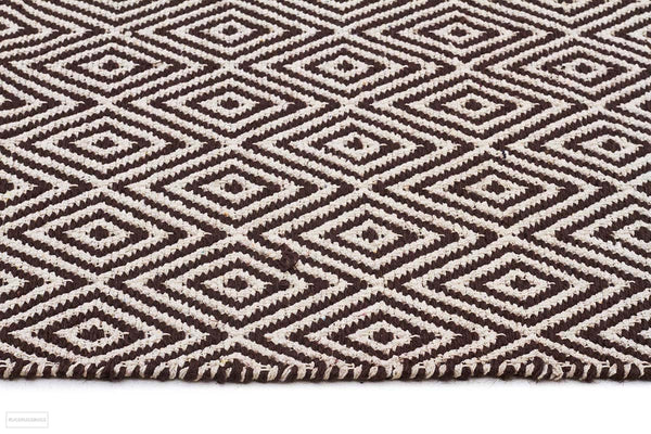 Habitat Diamond Pattern Rug - Chocolate - FLATWEAVE