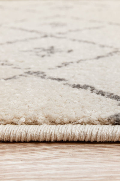 Chrome Elsa Silver Rug