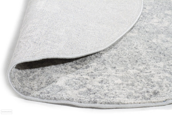 Evoke Shine Silver Transitional Round Rug