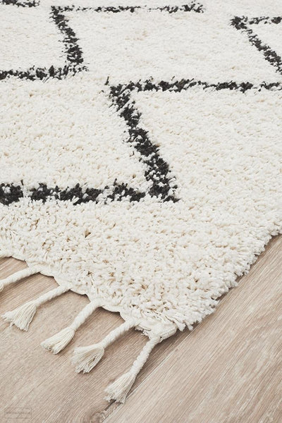 Saffron 11 White Rug - MODERN