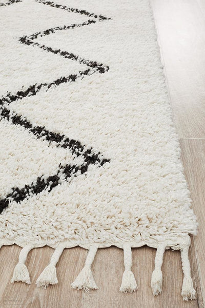 Saffron 11 White Rug - MODERN