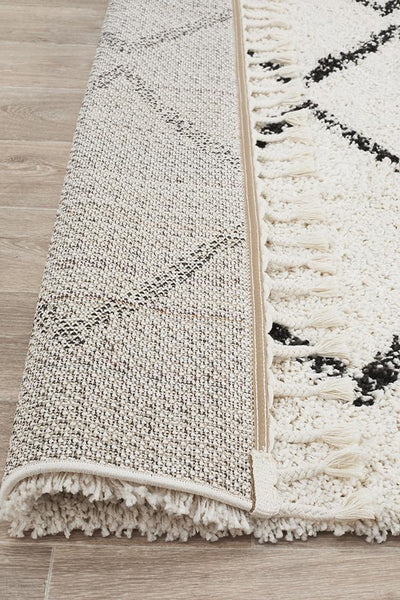 Saffron 11 White Rug - MODERN