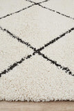 Saffron 22 White Rug - MODERN