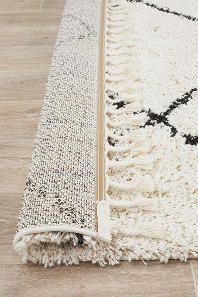 Saffron 22 White Rug - MODERN