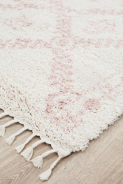 Saffron 33 Pink Rug - MODERN