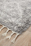 Saffron 33 Silver Runner Rug - MODERN