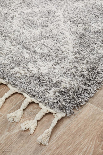 Saffron 33 Silver Runner Rug - MODERN