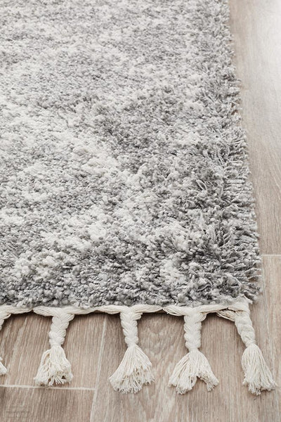 Saffron 33 Silver Runner Rug - MODERN