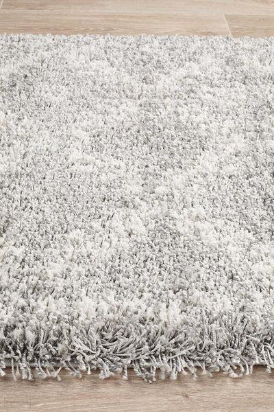 Saffron 33 Silver Runner Rug - MODERN