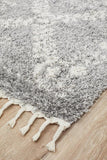 Saffron 33 Silver Rug - MODERN