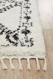 Saffron 33 White Rug - MODERN