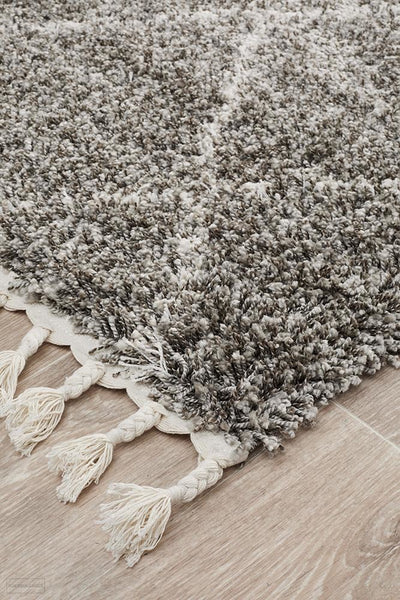 Saffron 44 Grey Runner Rug - MODERN