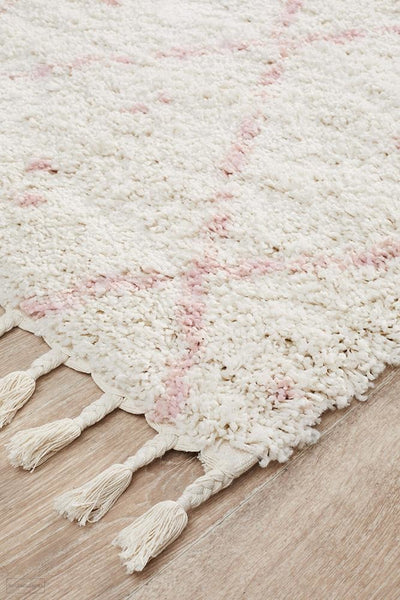 Saffron 44 Pink Runner Rug - MODERN