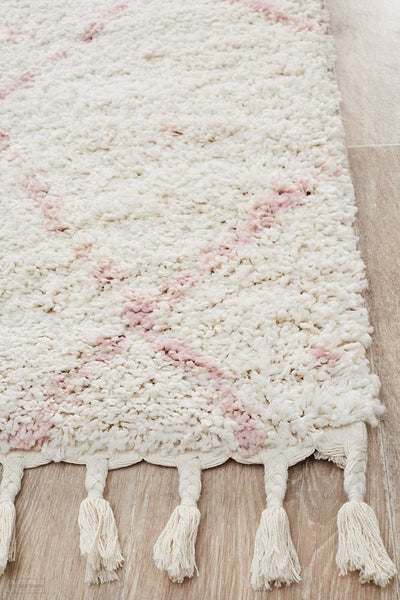 Saffron 44 Pink Runner Rug - MODERN