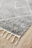 Saffron 44 Silver Rug - MODERN