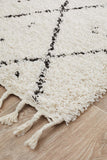Saffron 44 White Runner Rug - MODERN