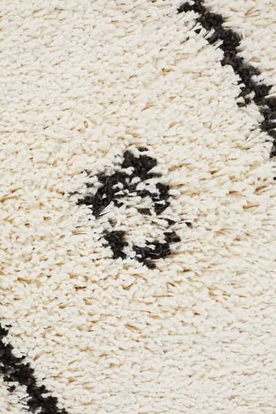 Saffron 44 White Rug - MODERN