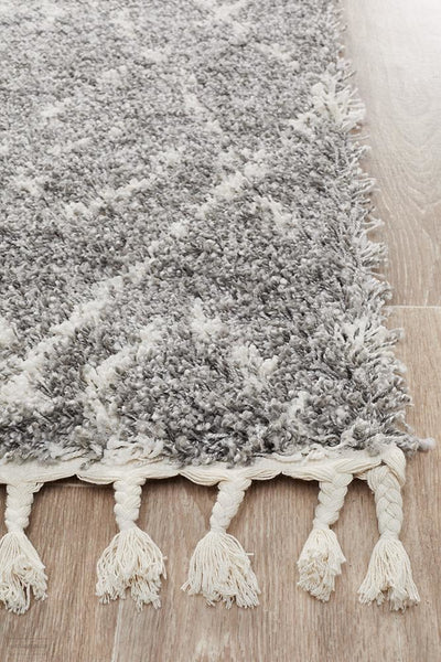 Saffron 55 Silver Runner Rug - MODERN
