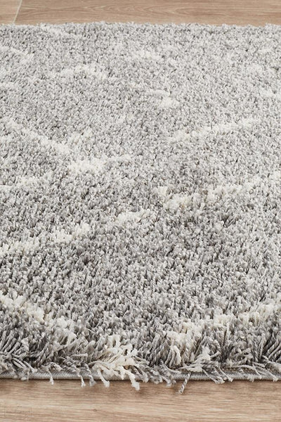 Saffron 55 Silver Runner Rug - MODERN