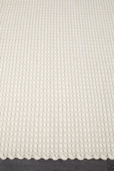 Skandinavian 300 White Rug