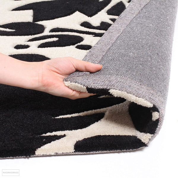 Gold Collection 108 Black Rug