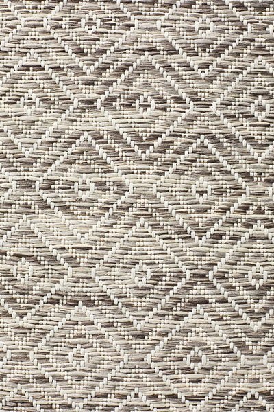 Terrace Clara Diamond Rug Natural - MODERN