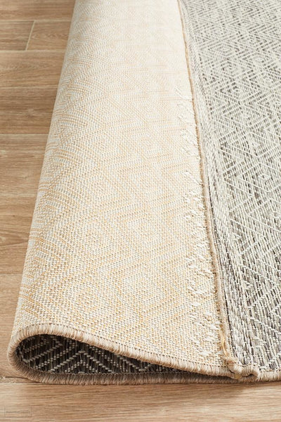 Terrace Clara Diamond Rug Natural - MODERN