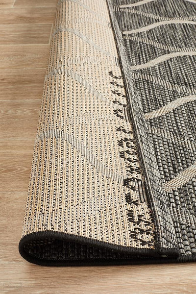 Terrace Denise Trellis Rug Black - MODERN
