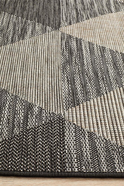 Terrace Geo Rug Black - MODERN